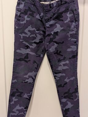 Khaki By Gap. Skinny Mini Jeans. Purple Camo